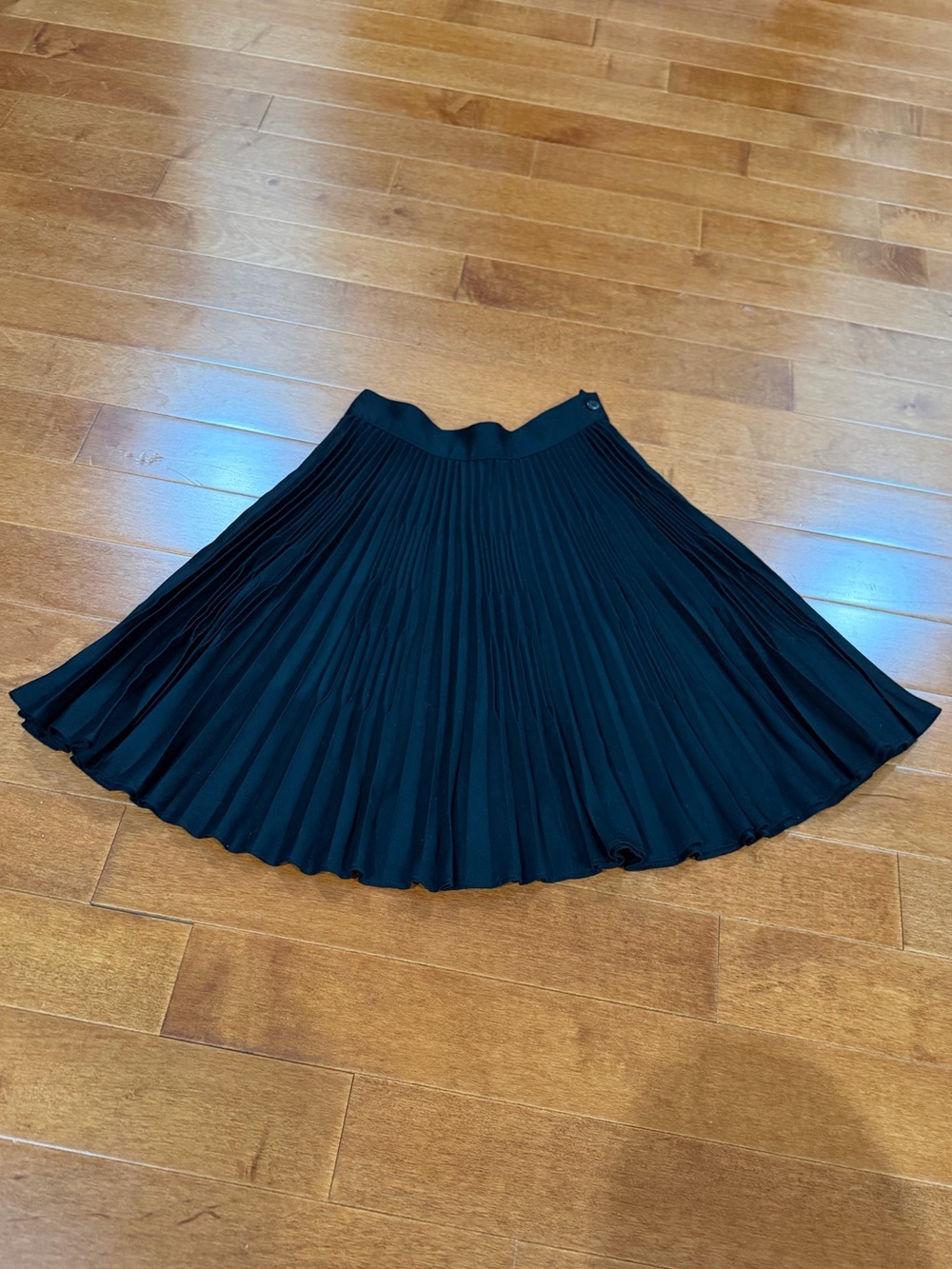 Vintage Versus Gianni Versace Black Pleated Accordian Skirt Sz. 26/40 (4)